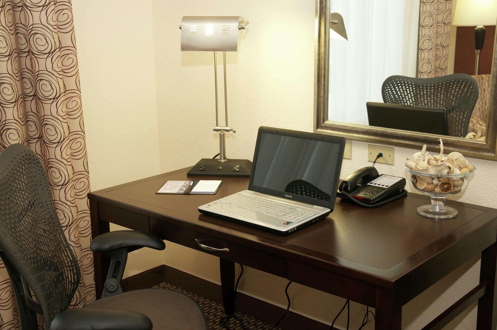 Hilton Garden Inn New Braunfels Bagian luar foto